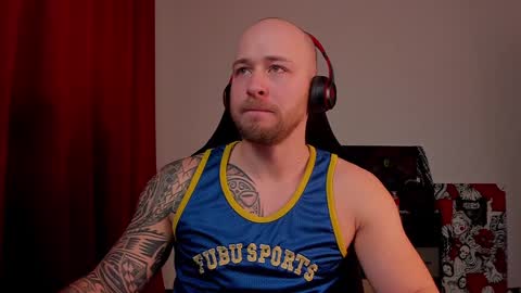 Snapshot of why_you_so_serious chatting on February 2025 05:04:02 PM VI online show from February 2025 05:04:02 PM