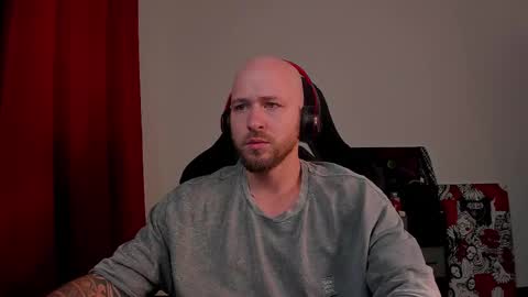 Snapshot of why_you_so_serious chatting on March 2025 07:42:02 PM VI online show from March 2025 07:42:02 PM