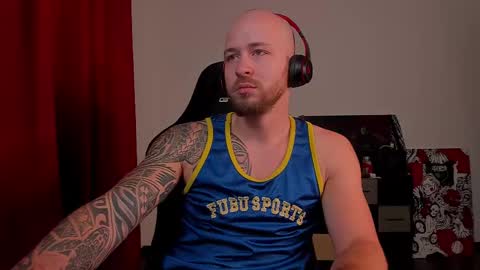 Snapshot of why_you_so_serious chatting on March 2025 08:01:02 PM VI online show from March 2025 08:01:02 PM