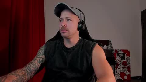 Snapshot of why_you_so_serious chatting on October 2025 03:32:01 PM VI online show from October 2025 03:32:01 PM