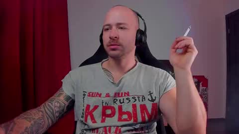 Snapshot of why_you_so_serious chatting on November 2025 04:52:01 PM VI online show from November 2025 04:52:01 PM