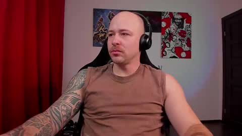 Snapshot of why_you_so_serious chatting on February 2026 05:19:02 PM VI online show from February 2026 05:19:02 PM