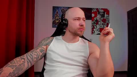 Snapshot of why_you_so_serious chatting on March 2026 04:33:01 PM VI online show from March 2026 04:33:01 PM