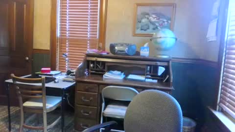 Snapshot of whydog chatting on February 2025 03:08:01 PM whydog online show from February 2025 03:08:01 PM