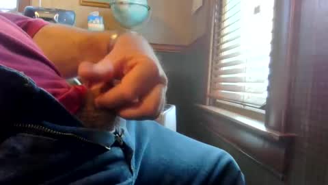 Snapshot of whydog chatting on December 2025 03:28:02 PM whydog online show from December 2025 03:28:02 PM