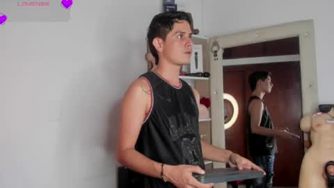 Snapshot of wickedboy_twink chatting on August 2026 09:57:01 PM JAISON online show from August 2026 09:57:01 PM