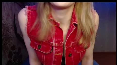 Victoria online show from November 2025 06:19:02 PM