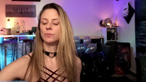 Snapshot of widthofapeach chatting on January 2025 01:37:02 AM Gretchen Jimmy online show from January 2025 01:37:02 AM