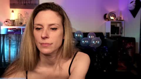 Snapshot of widthofapeach chatting on January 2025 03:15:01 AM Gretchen Jimmy online show from January 2025 03:15:01 AM