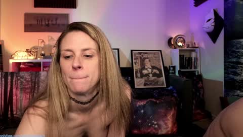 Snapshot of widthofapeach chatting on February 2025 07:40:01 AM Gretchen Jimmy online show from February 2025 07:40:01 AM