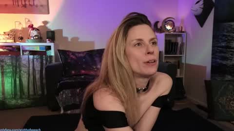 Snapshot of widthofapeach chatting on March 2025 03:48:02 AM Gretchen Jimmy online show from March 2025 03:48:02 AM