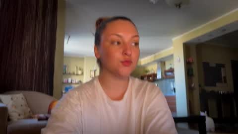 VI online show from September 2025 12:05:02 PM