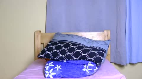 cutie online show from July 2026 10:14:02 PM