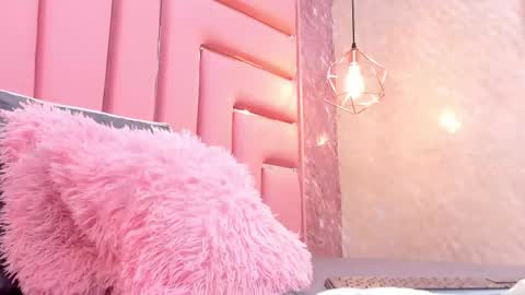 wild_firee_ online show from October 2025 08:19:02 PM