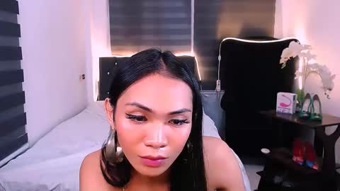 wild lily30 online show from February 2025 05:10:01 AM