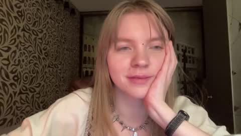 wild_secret online show from March 2026 06:35:02 PM