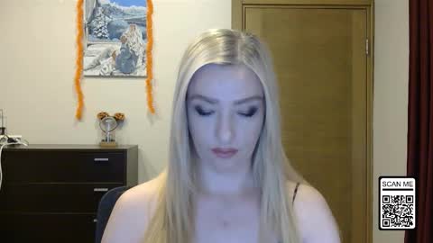 Alina online show from November 2025 03:02:01 PM