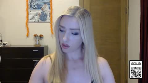 Alina online show from November 2025 02:49:02 PM