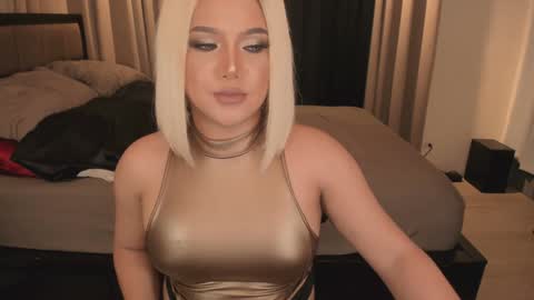 BELLA online show from December 2024 05:42:02 AM