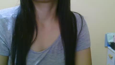 Snapshot of wildcamille chatting on February 2025 02:18:01 AM camille online show from February 2025 02:18:01 AM