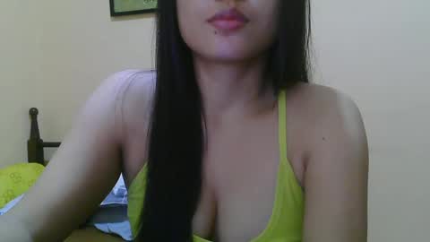 Snapshot of wildcamille chatting on March 2025 08:46:02 PM camille online show from March 2025 08:46:02 PM