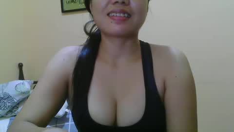 Snapshot of wildcamille chatting on March 2025 02:41:02 AM camille online show from March 2025 02:41:02 AM