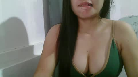 Snapshot of wildcamille chatting on September 2025 12:33:02 AM camille online show from September 2025 12:33:02 AM