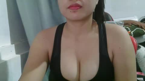 Snapshot of wildcamille chatting on November 2025 04:14:01 AM camille online show from November 2025 04:14:01 AM