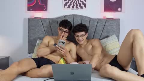 Snapshot of wilddesiree_ chatting on March 2026 03:36:01 AM WildDesire online show from March 2026 03:36:01 AM