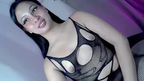 Snapshot of wildest_dream1 chatting on November 2025 06:18:02 PM wildest_dream1 online show from November 2025 06:18:02 PM