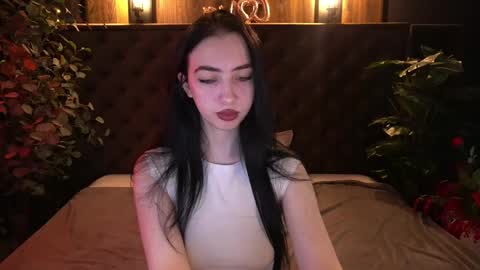 Alena online show from April 2026 05:49:02 AM