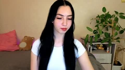 Alena online show from May 2026 06:21:03 AM