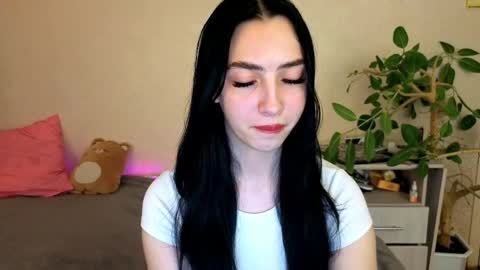 Alena online show from May 2026 06:32:03 AM