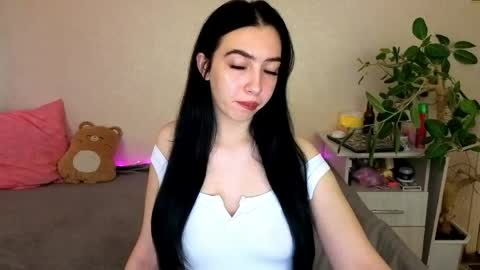Snapshot of wildkittenx_ chatting on May 2026 05:03:02 AM Alena online show from May 2026 05:03:02 AM