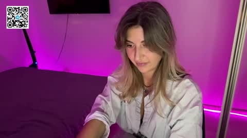 Snapshot of wildkitty_ chatting on November 2025 08:30:02 PM Nika online show from November 2025 08:30:02 PM