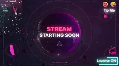 Snapshot of wildmaxine chatting on February 2026 09:08:02 AM MAX online show from February 2026 09:08:02 AM