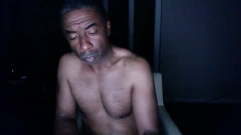 wildnight007 online show from March 2025 04:19:01 AM