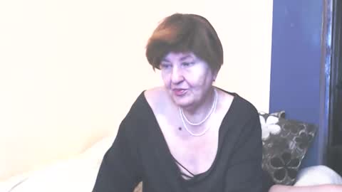 WildRedCat online show from September 2025 10:41:01 AM