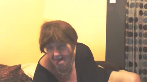 WildRedCat online show from February 2026 12:34:02 AM