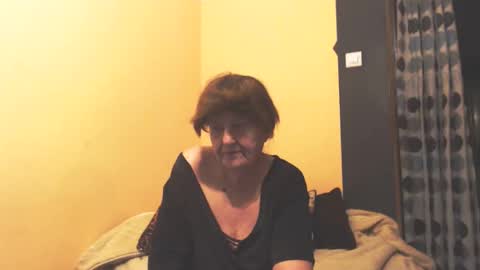 WildRedCat online show from April 2026 09:50:01 PM