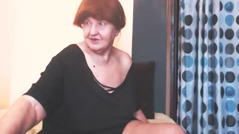 WildRedCat online show from April 2026 04:04:02 PM