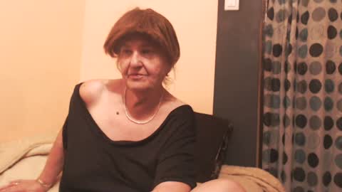 WildRedCat online show from June 2026 08:33:01 PM