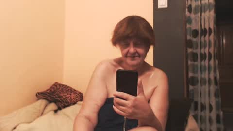 WildRedCat online show from June 2026 08:04:01 PM