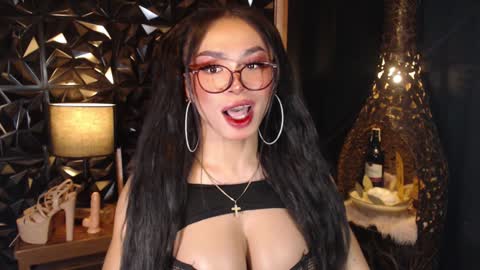 Snapshot of wildroxie chatting on February 2025 01:37:01 AM ROXIE online show from February 2025 01:37:01 AM