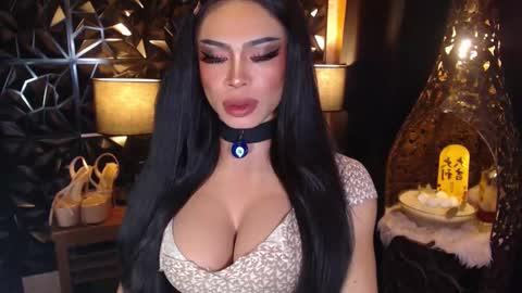 Snapshot of wildroxie chatting on March 2025 04:14:01 AM ROXIE online show from March 2025 04:14:01 AM