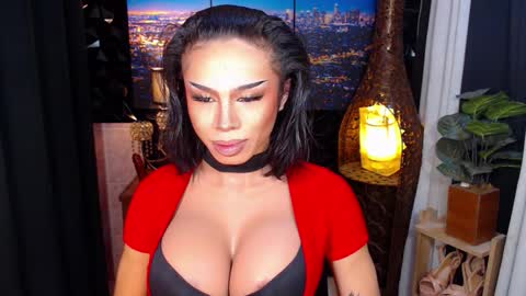 Snapshot of wildroxie chatting on January 2026 11:10:02 PM ROXIE online show from January 2026 11:10:02 PM