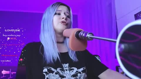 Snapshot of will_vand0m chatting on February 2025 07:27:01 PM Your virtual girlfriend online show from February 2025 07:27:01 PM