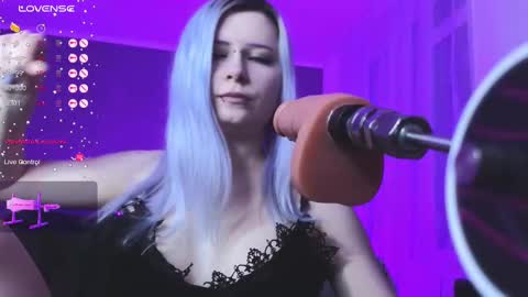 Snapshot of will_vand0m chatting on February 2025 06:58:02 PM Your virtual girlfriend online show from February 2025 06:58:02 PM