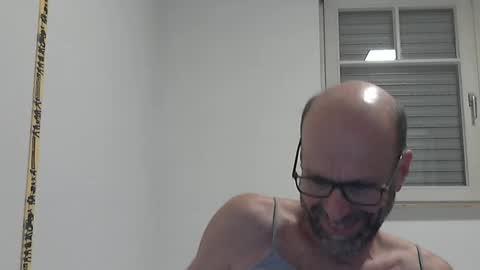 Snapshot of willbillbillwill chatting on February 2026 10:03:02 PM Lilian online show from February 2026 10:03:02 PM