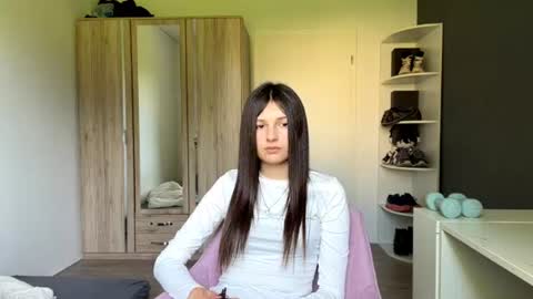 Mari online show from June 2026 09:14:01 AM